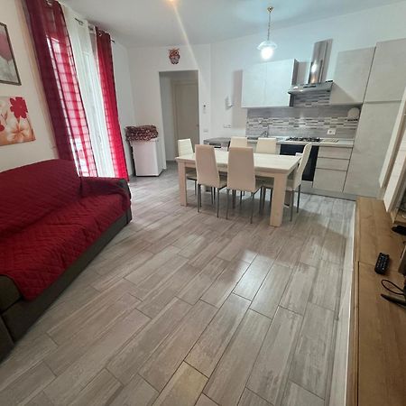 Casa Dante Appartement Porto Torres Buitenkant foto